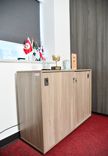 Armoire coulissante utilisé dans l'aménagement du siège de LG Tunisie