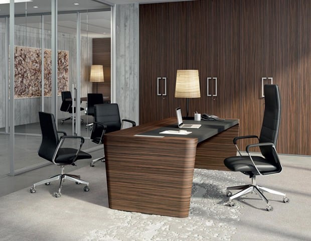 Tout savoir sur le fauteuil de direction, où l'utiliser et quels sont les avantages qui font de fauteuil de direction une pièce primordiale dans votre bureau